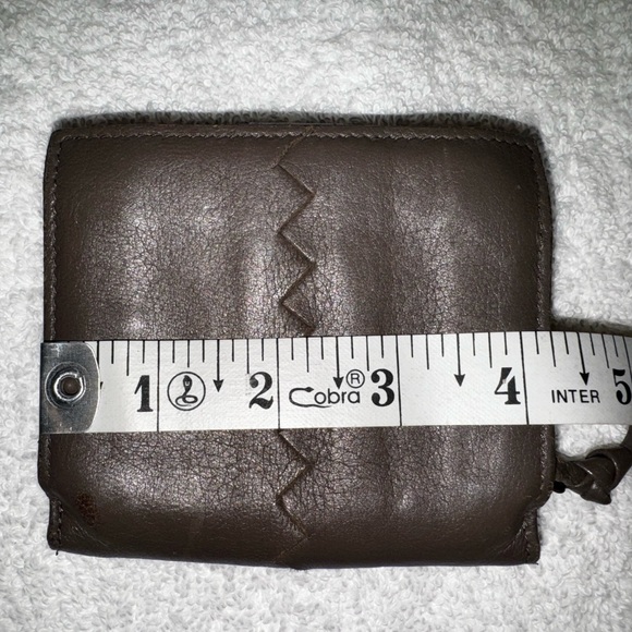 Bottega Veneta Intrecciato leather bifold wallet, Unisex. - Picture 12 of 14